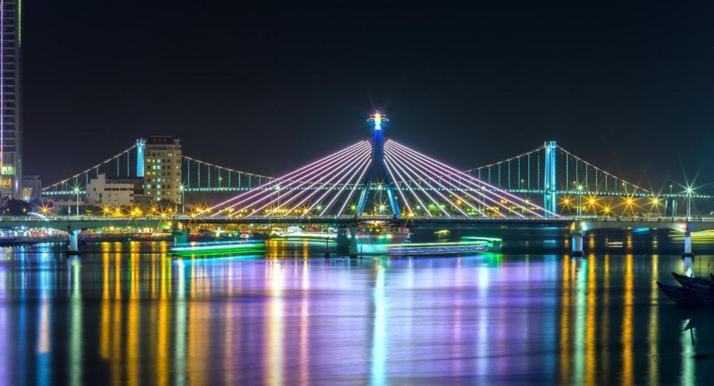 Salina Hotel Дананг Экстерьер фото
