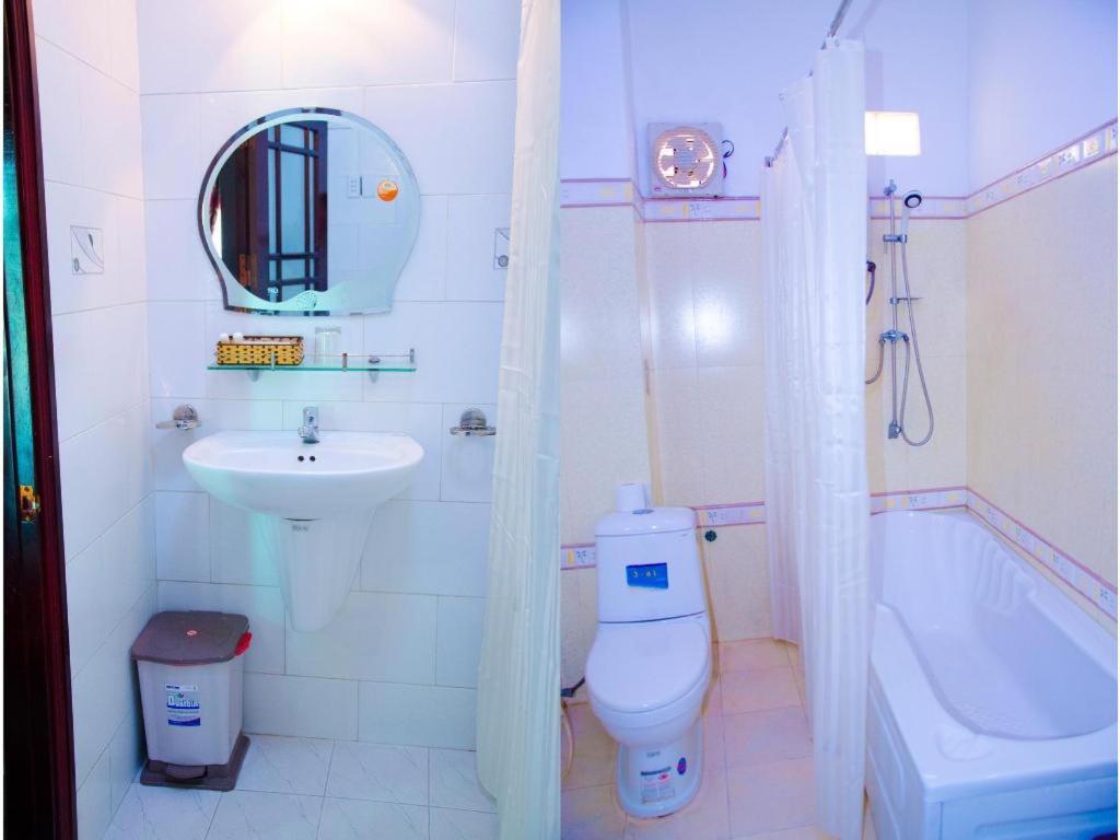 Salina Hotel Дананг Экстерьер фото